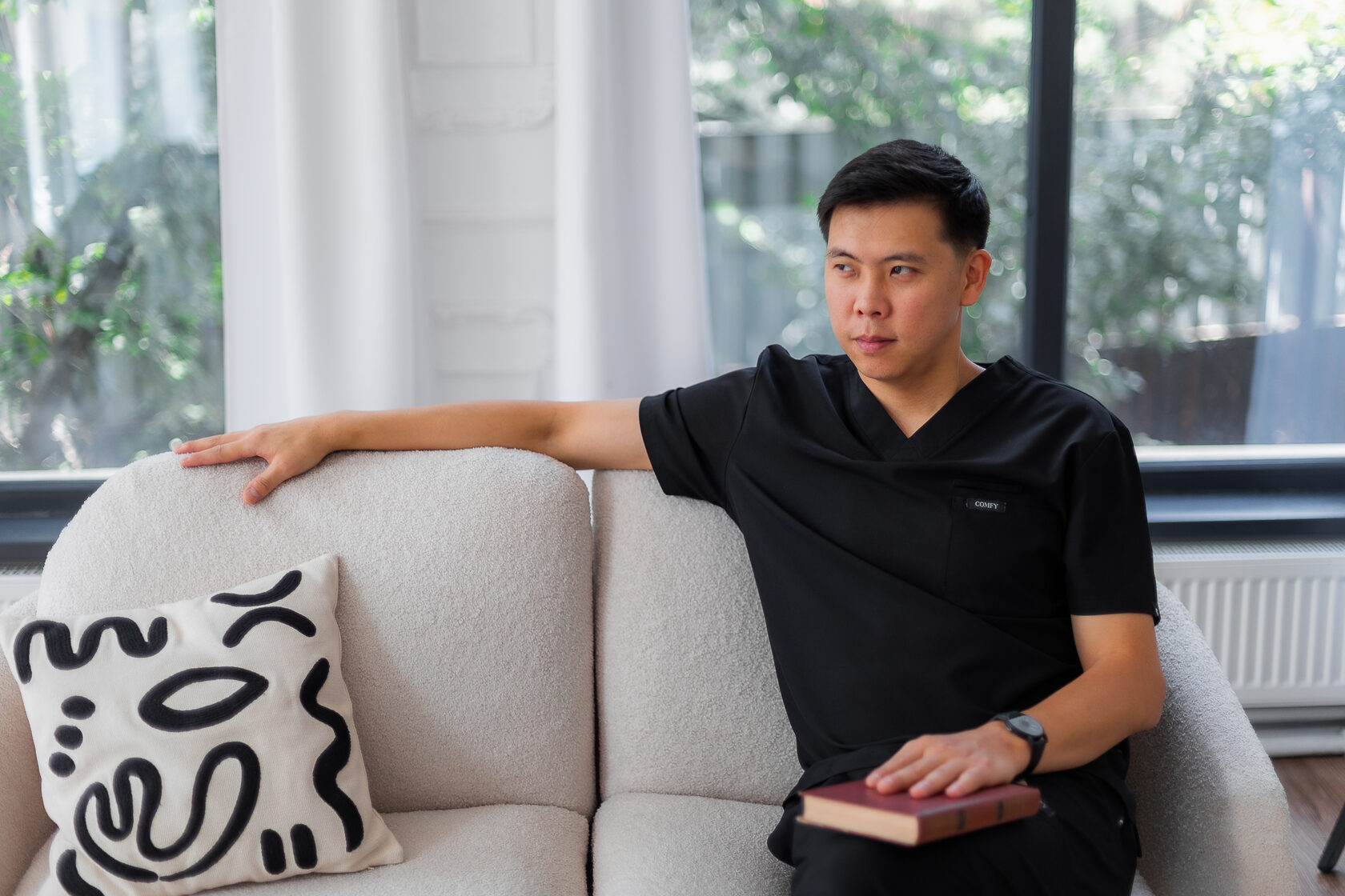 Логотип врача