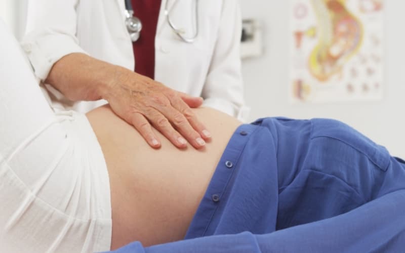 Лечение чрезмерной рвоты беременных в стационаре (Obstetrics & Gynecology, май 2024)