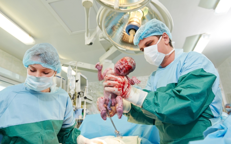 Ведение родов в первом и втором периоде (Obstetrics & Gynecology, январь 2024)