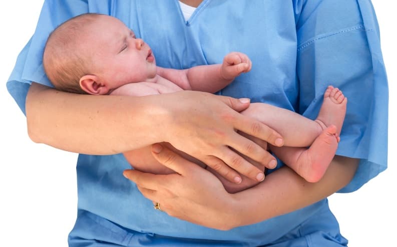 Сурфактантная терапия в неонатальной практике: достижения, трудности и практические соображения (European Journal of Pediatrics, февраль 2026)