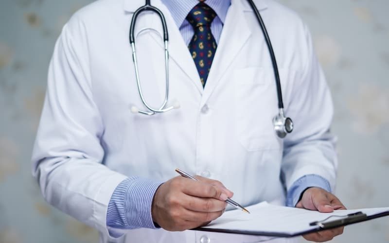 Многоцентровое исследование в реальной практике по ингибиторам контрольных точек при рецидивирующей/рефрактерной первичной В-клеточной лимфоме средостения (AJH, апрель 2026)