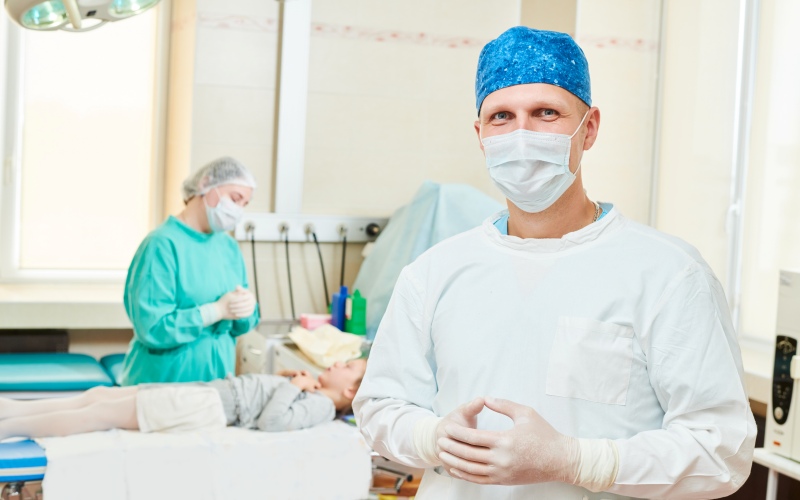 Лечение варикоцеле при азооспермии перед применением искусственных репродуктивных технологий: критические замечания Группы экспертов European Association of Urology по сексуальному и репродуктивному здоровью (European Urology, декабрь 2025)