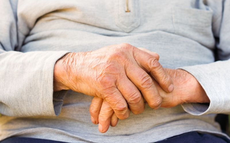 Лекарственные, хирургические и физиотерапевтические методы лечения болезни Паркинсона (Lancet, январь 2024)