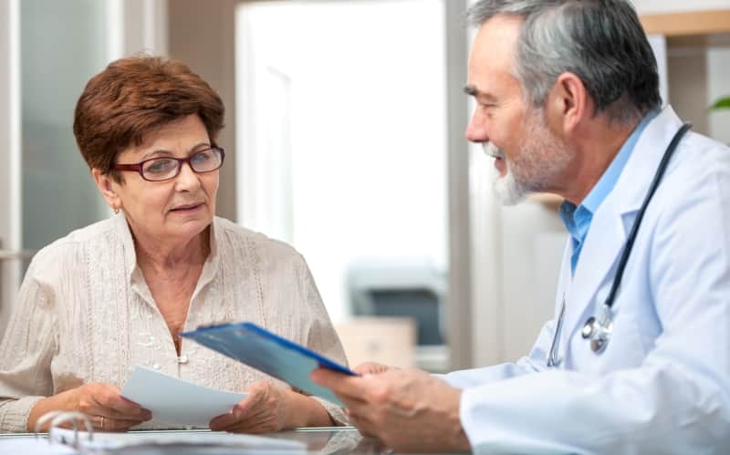 Эпидемиология, особенности заболевания и тактика лечения эозинофильного эзофагита у пожилых людей (Current Treatment Options in Gastroenterology, март 2026)