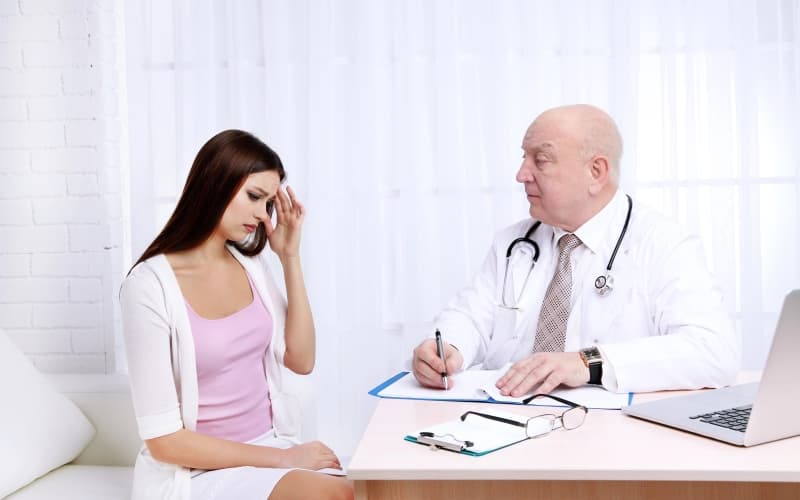 Как бы вы поступили с этой пациенткой с частыми мигренями? (Annals of Internal Medicine, апрель 2026)