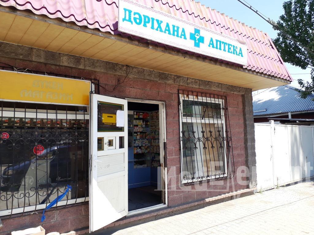 Аптека на Жумабаева (уг. ул. Жансугурова)