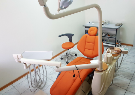 Стоматолог-ортодонт