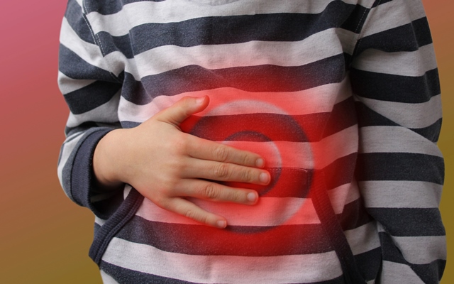 Анашым, ішім ауырып тұр! Мама, живот болит!