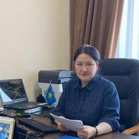Жанадилова Айнагуль Балгужевна проводит онлайн встречу с гос служащими